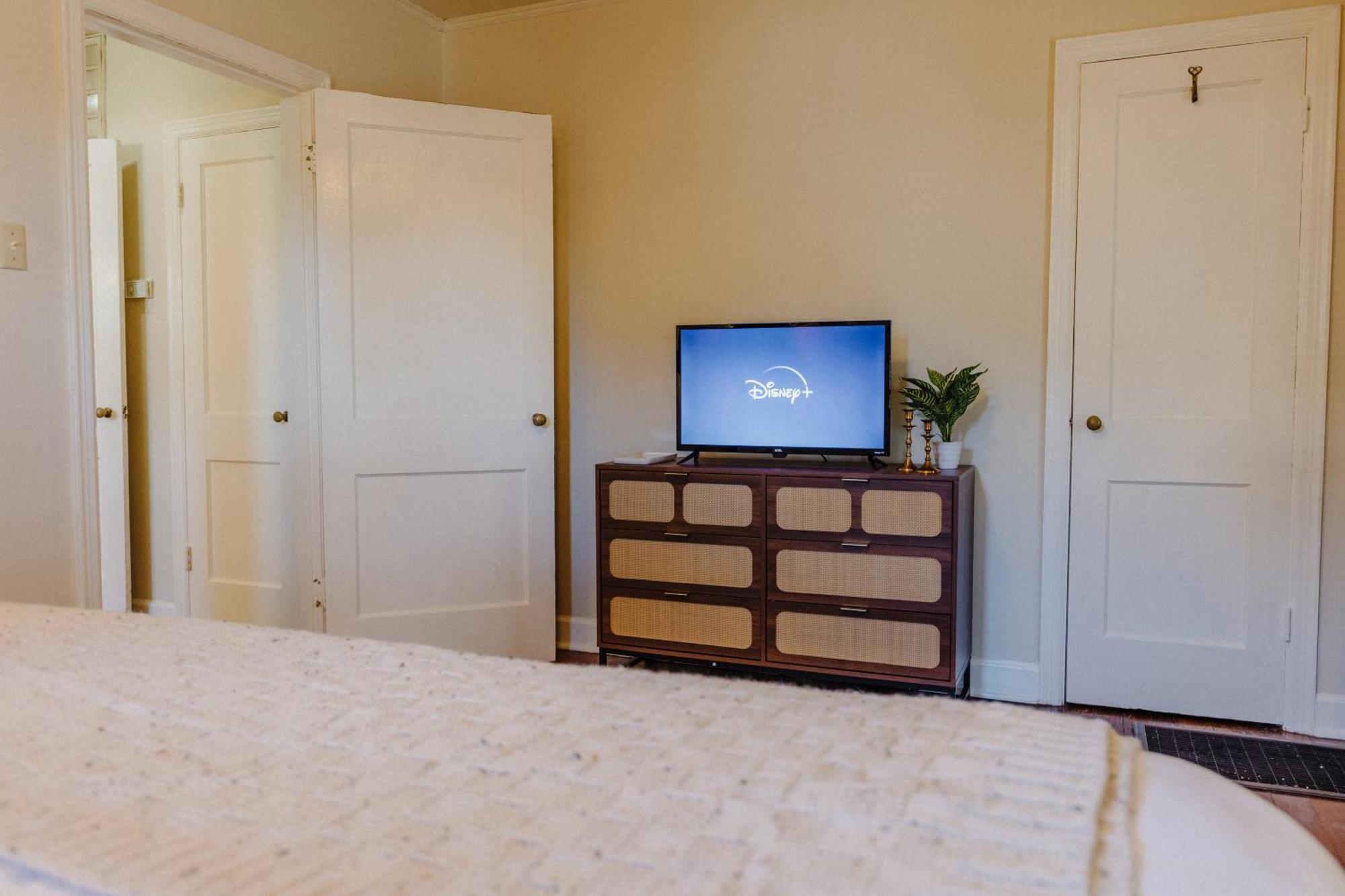 Villa Historic Revival King Bed Liberty Bowl Memphis 893 Esterno foto